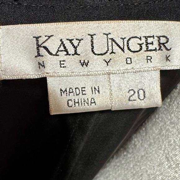 KAY UNGER Silk Black Ruffled Neckline Sleeveless Tunic Blouse Size 20 - Picture 6 of 7